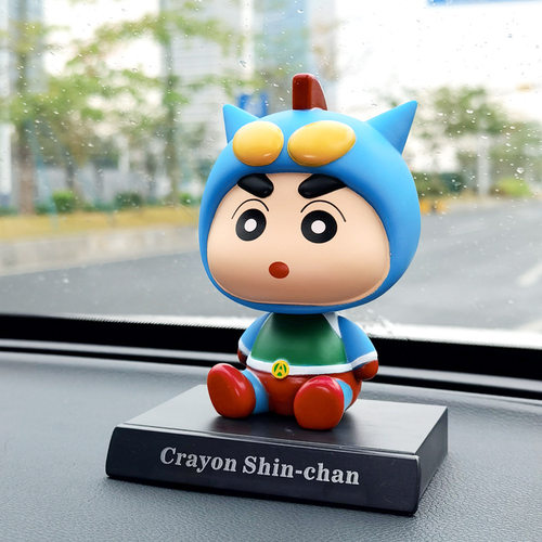 卡通创意蜡笔小新汽车摆件摇头公仔小车内饰用品装饰玩偶动漫周边