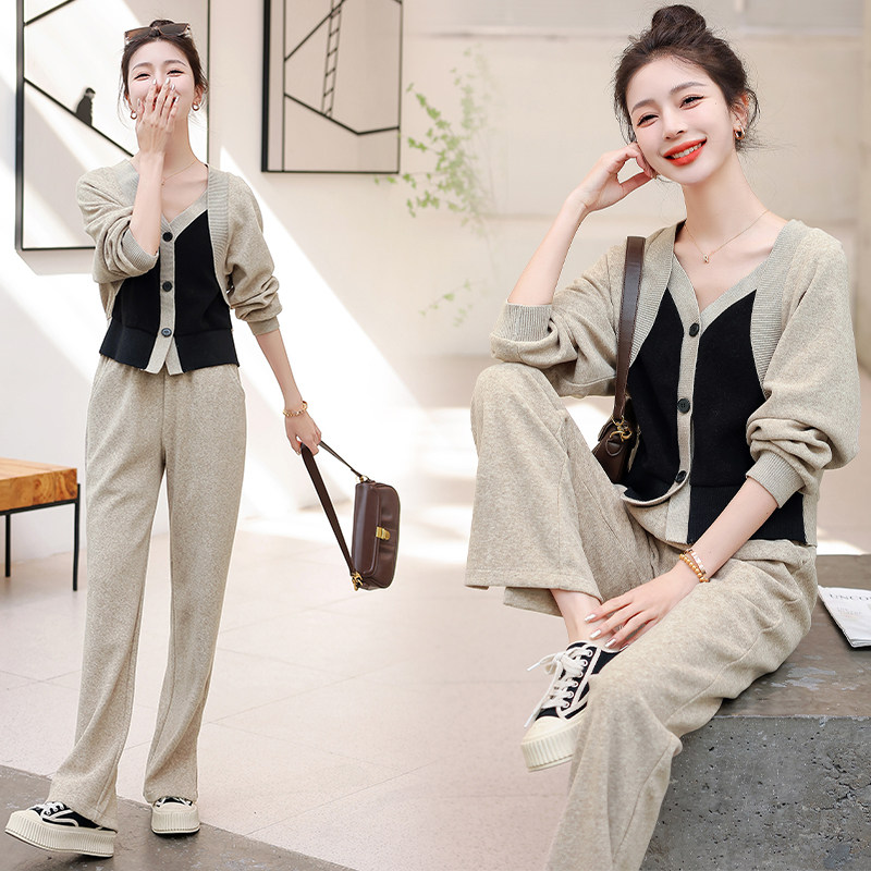 韩版春装新款休闲温柔风v领假两件拼接开衫短外套搭配运动裤套装