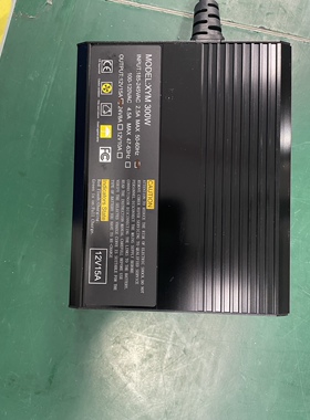 XYM300W，12V15A免维护加液充电器，24V8A汉姆半电动堆高车充电器