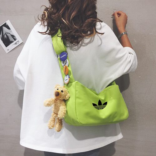 品牌运动新款单肩包男女