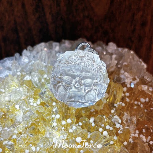 【梦之城堡】天然白水晶九尾狐球吊坠双面可戴 精致狐牌项链 可爱