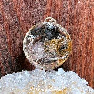 【侧颜男狐】天然黄胶花人物九尾狐吊坠水晶项链精致狐牌将军狐