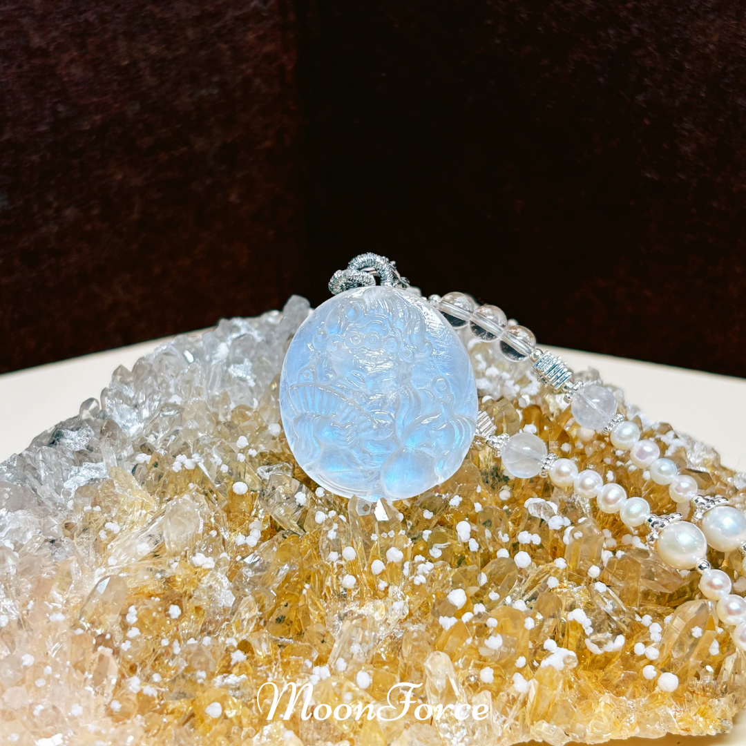 【月光宝葫】天然蓝月光石九尾狐吊坠送天然珍珠项链一套精致狐牌