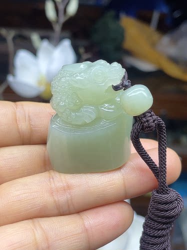 天然玉石和田玉新疆玉器手工雕刻貔貅印章挂件饰品手把件