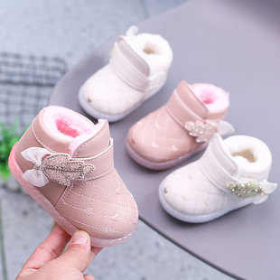 带灯女宝宝棉鞋女童鞋子公主鞋软底婴儿学步鞋加绒保暖0-1岁2冬季