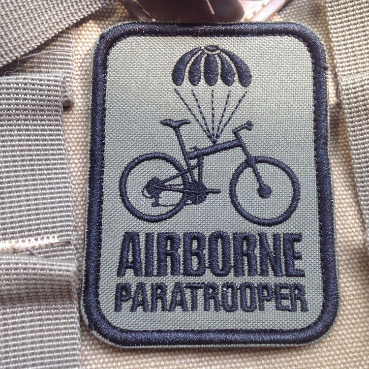 空气传播伞兵airborne军事战术3d魔术贴刺绣臂章徽章军迷贴补丁