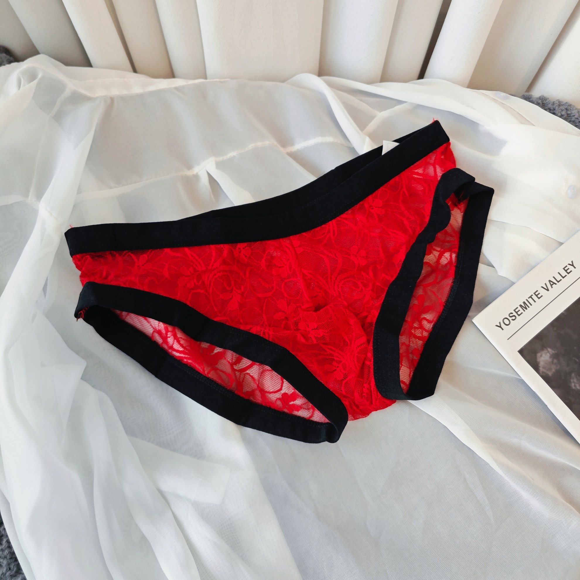 新款性感蕾丝三角裤男低腰红色透气无痕内裤时尚男款透明诱惑包臀