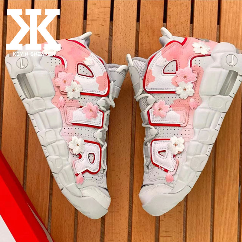 Nike耐克女低帮樱花刺绣篮球鞋