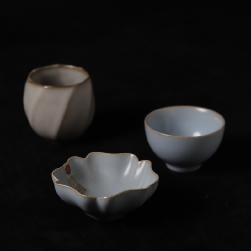 早期台湾老衡连汝窑茶杯天蓝釉五瓣杯刀削杯画杯品茗杯开片主人杯