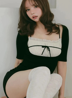 纯欲甜美风 新晋红牌 and*ary 修身胸前拼接蝴蝶结肩带短袖针织衫