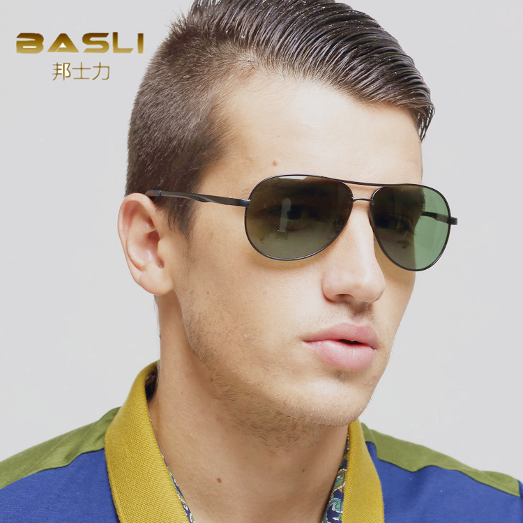 偏光时尚风可配近视太阳镜