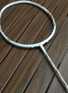 JMGPRO击破 100MX 5.8超细中杆 攻防兼备 控制速度全碳素羽毛球拍