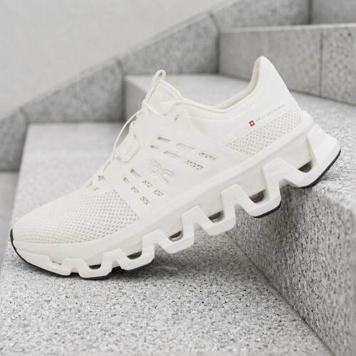 On Cloudswift 3 10391女运动鞋白色跑步Amp 3WG10391200