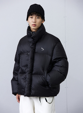 roaringwild a arch 咆哮野兽 徽标蓬松感羽绒外套