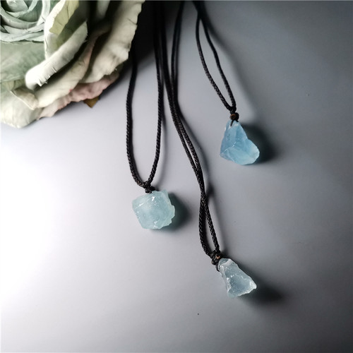 原石随形能量吊坠棉麻天然海蓝宝