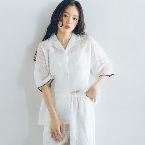 东京胖黄瓜日本代购 RAGEBLUE 女款 刺绣轻薄短袖衬衫 675549