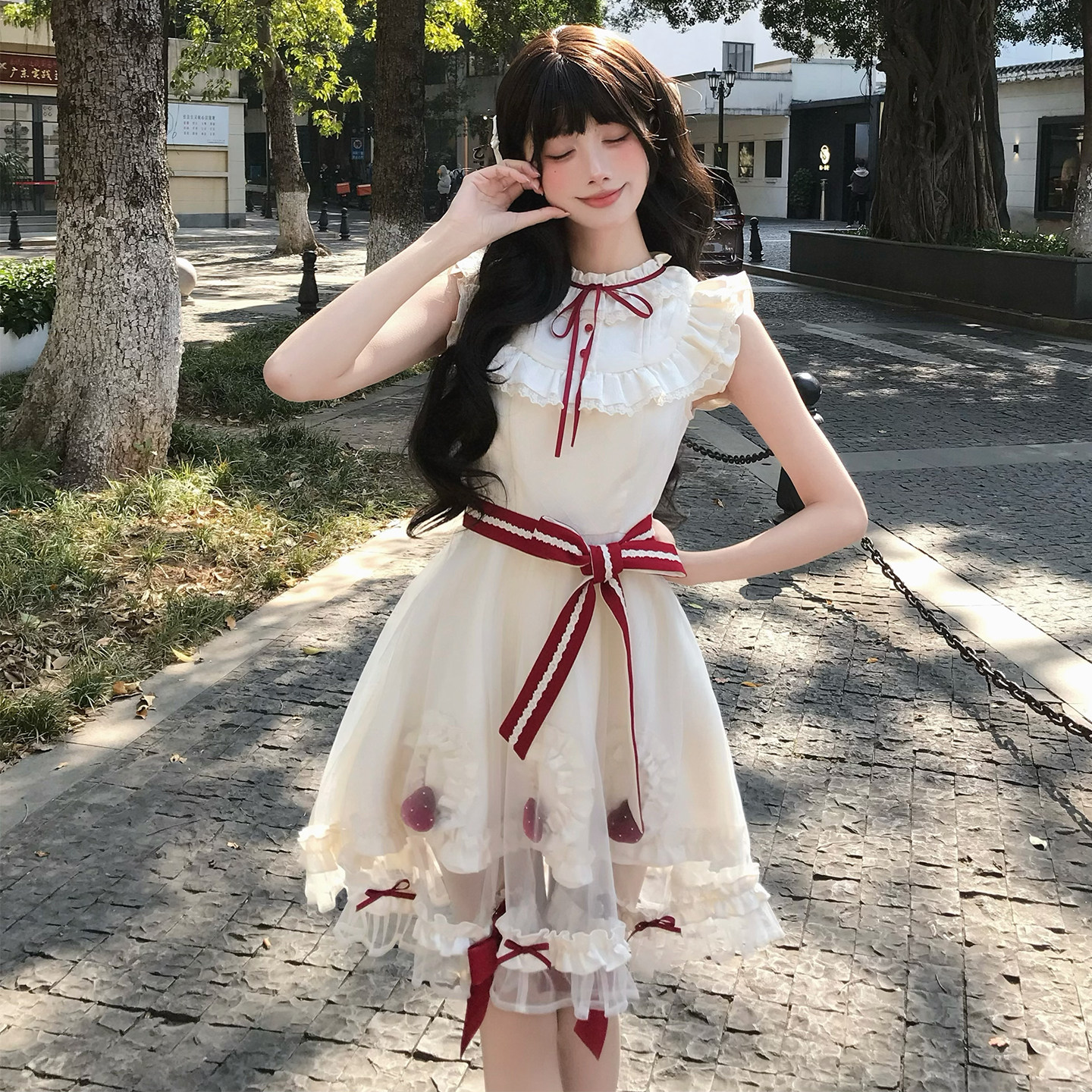 啦啦酱 草莓慕斯蛋糕 轻lo娃娃裙古早doll感无袖网纱蛋糕裙连衣裙