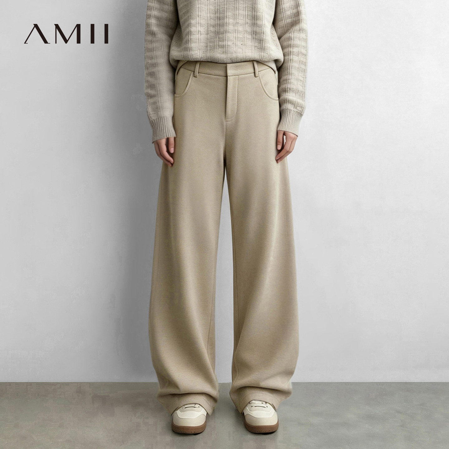 Amii2026冬新款松弛复古拉链橡筋斜纹丝绒休闲长裤女宽松弯刀裤子