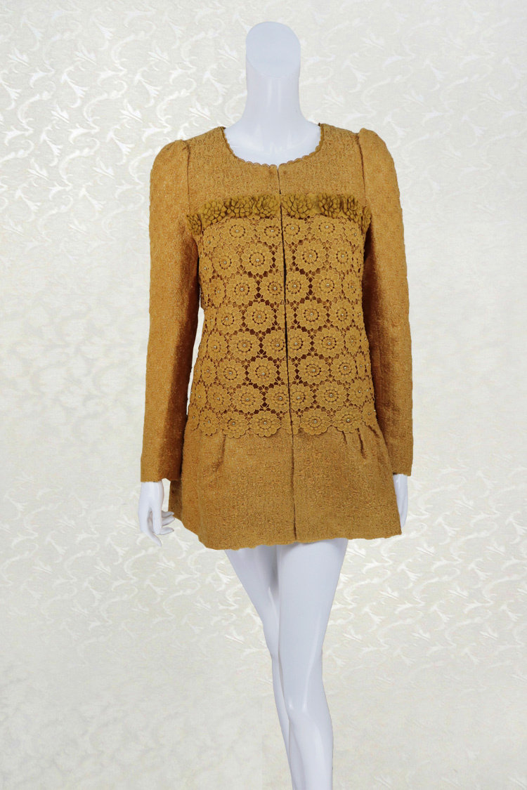 搬迁清仓立体花减龄亮丝毛呢外套