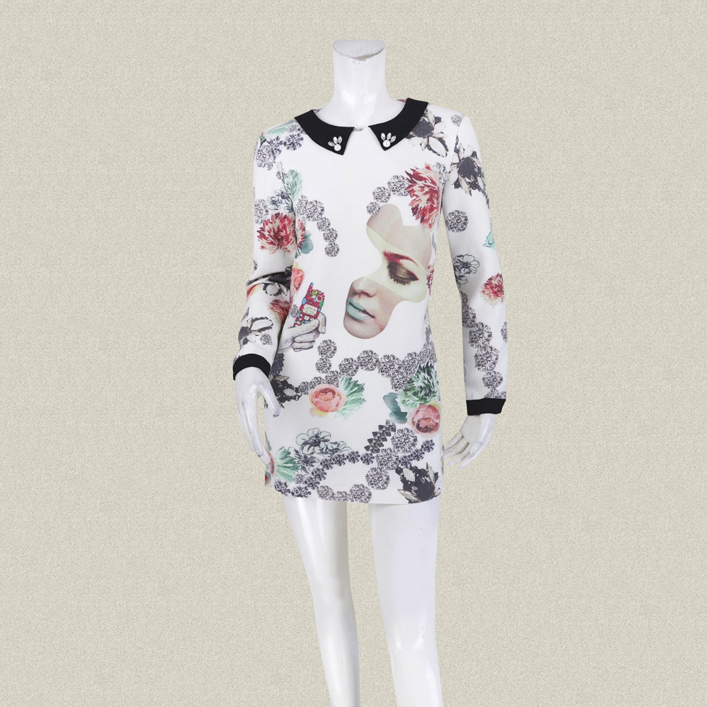 Double*爱 正品 拼色钉珠娃娃领H型清新印花女春秋短款连衣裙4012