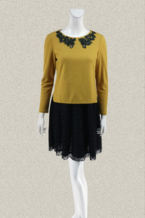 新!奈CO 正品 钉珠钻拼蕾丝假两件女冬春羊毛针织连衣裙 4G660400