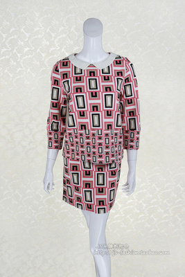 格子印花七分袖包臀短裙两件套