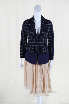 内里假两件西装领深蓝格子外套