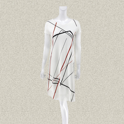 不规则条纹印花白色针织连衣裙