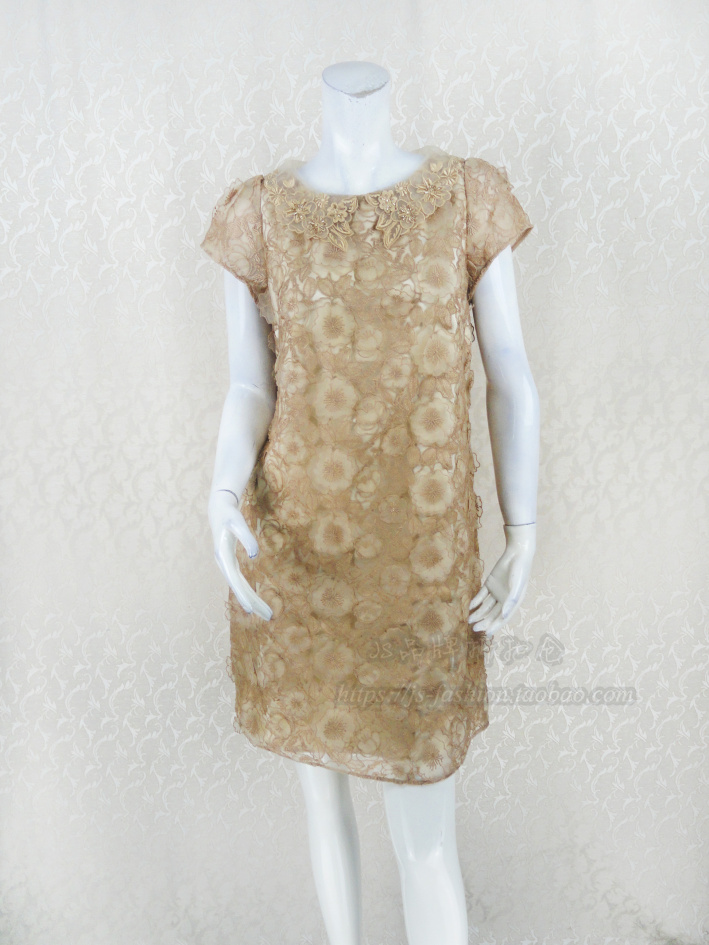 新!C*fon 专柜正品重工镂空立体花绣花包袖翻领女夏秋连衣裙LC175