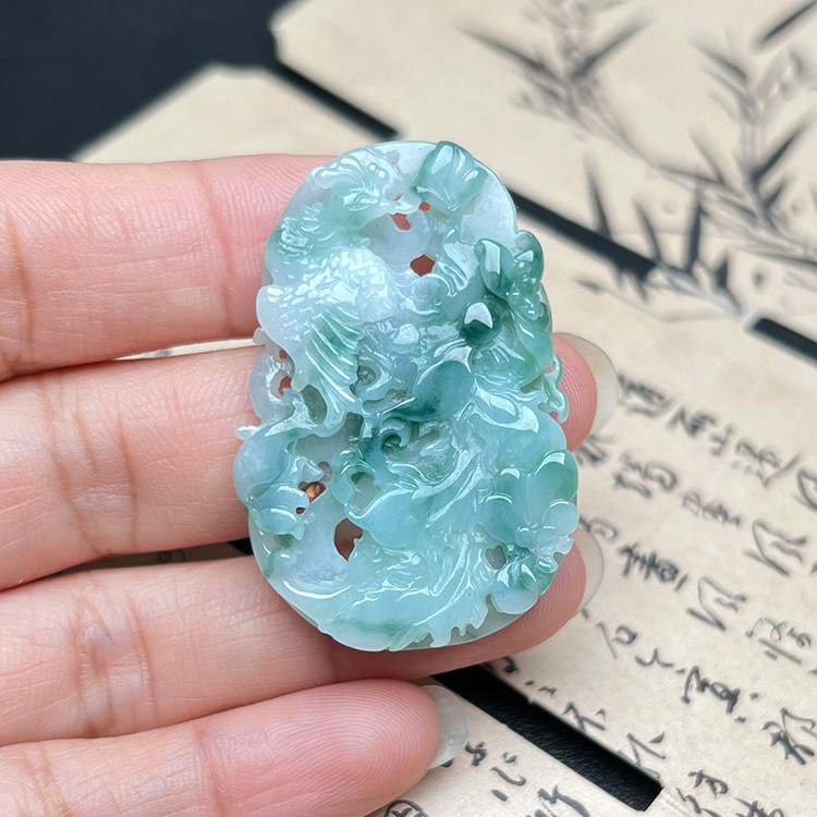 隆慈缘缅甸天然翡翠A货凤凰吊坠