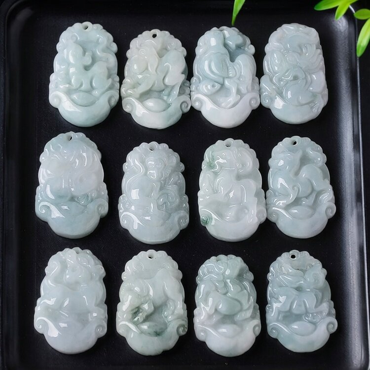 十二生肖玉坠本命佛A货翡翠鼠牛虎兔龙蛇马羊猴鸡狗猪吊坠儿童款