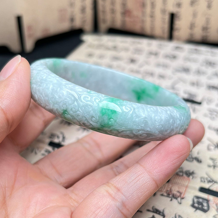 隆慈缘Y原矿缅甸翡翠A货手工雕花阳绿玉手镯54MM镯子女款送礼首选