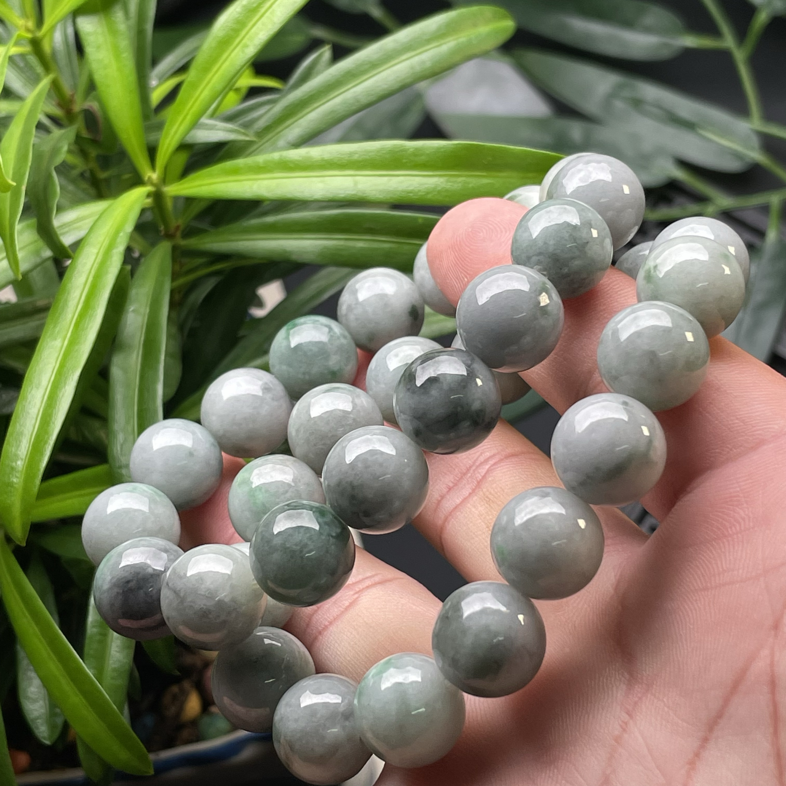 隆慈缘原矿翡翠源头A货13mm冰糯种紫罗兰乌鸡飘花手链大尺寸手串