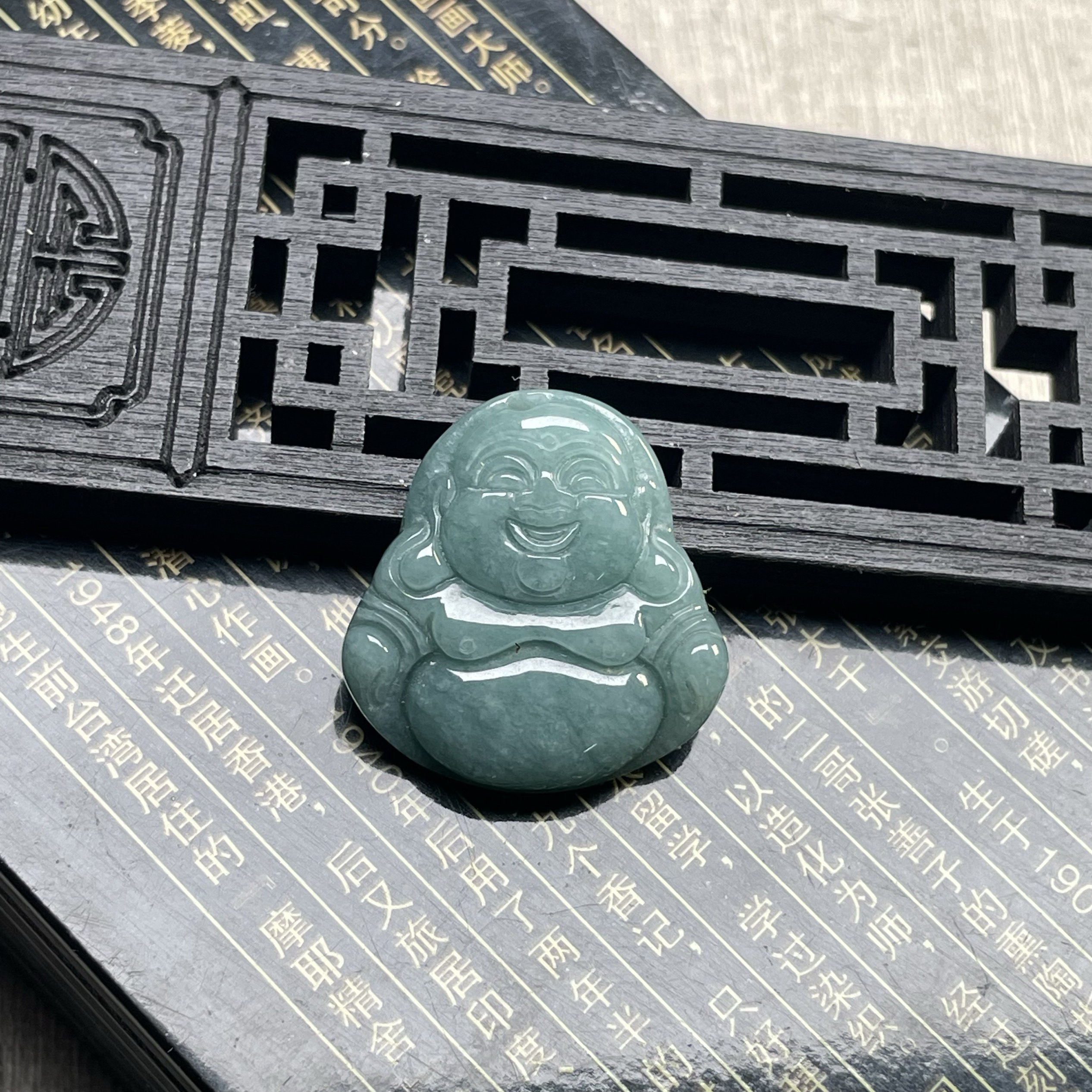 隆慈缘原矿翡翠源头直发翡翠A货翡翠糯种油青佛公吊坠弥勒佛