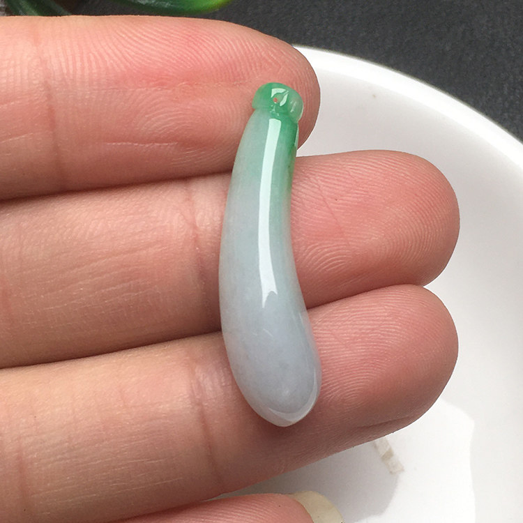 阳绿翡翠福瓜隆慈缘冰糯种吊坠