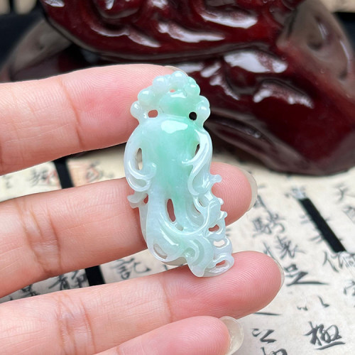 缅甸天然翡翠A货人参吊坠送证书