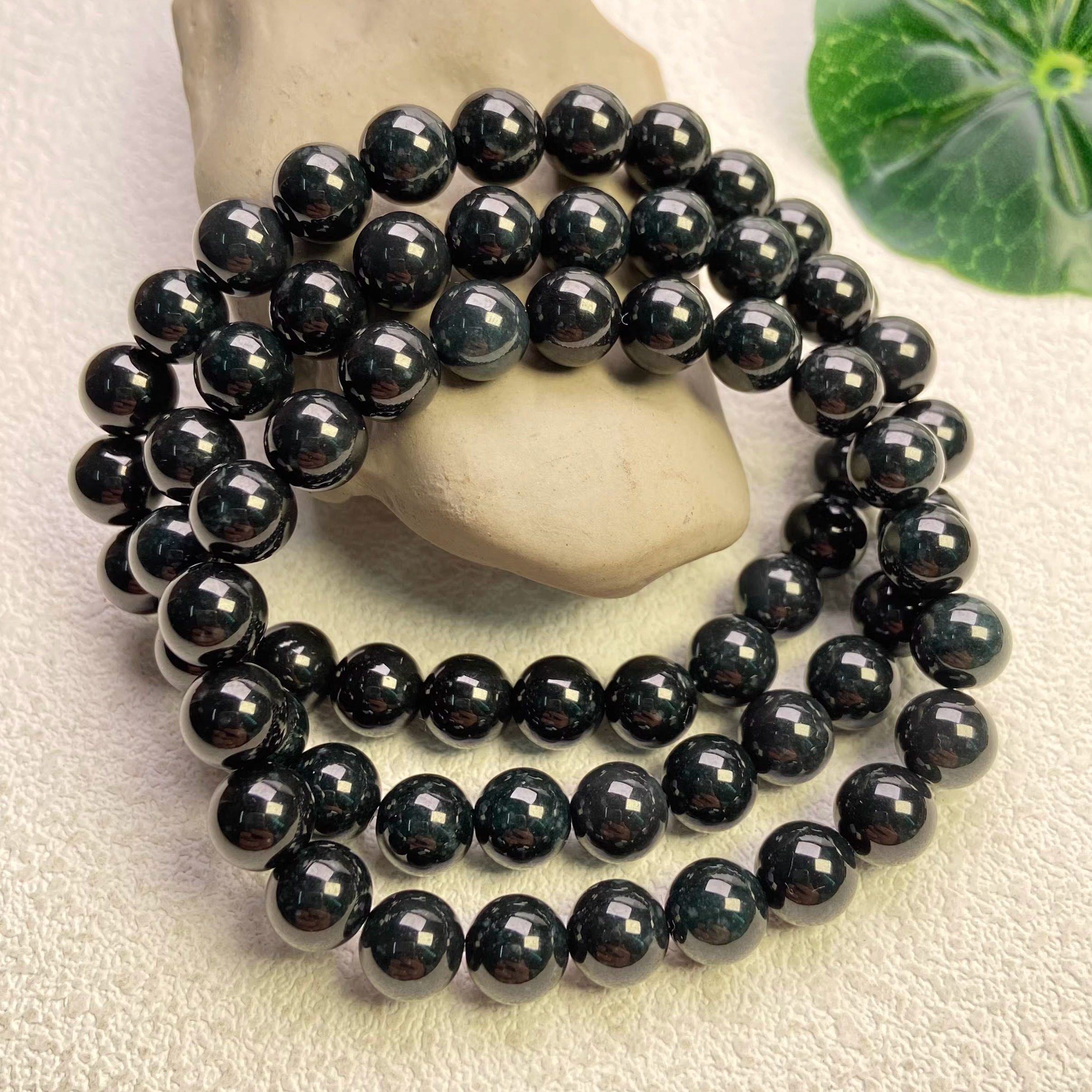 隆慈缘A货冰糯乌鸡翡翠手串