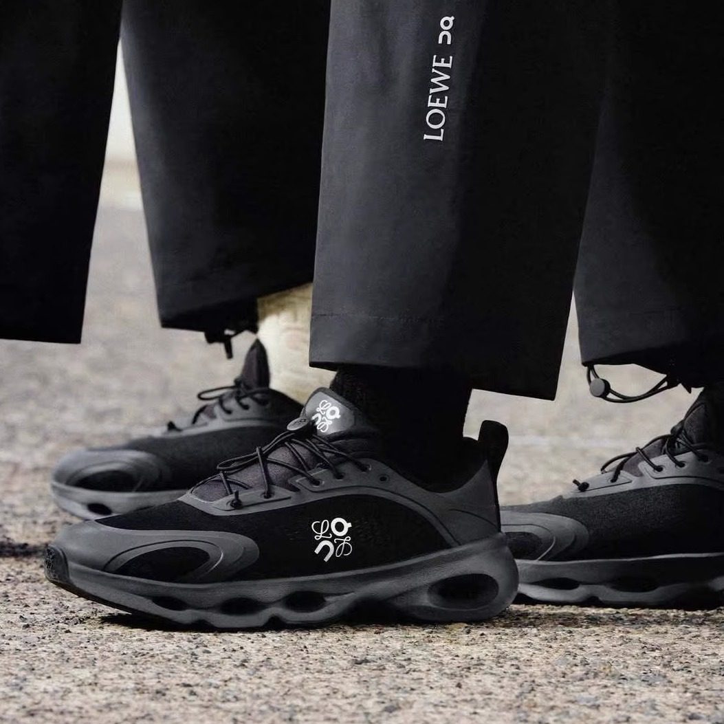 代购LOEWE x ON Cloudsolo罗意威昂跑联名限定男女跑步鞋轻盈