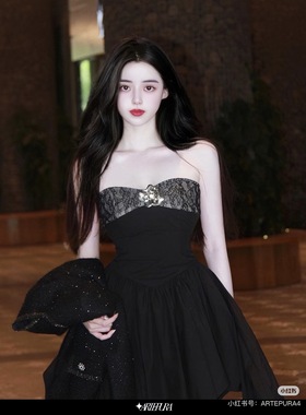 AP品牌撤柜连衣裙抹胸裙黑色拼蕾丝不规则下摆抹胸裙