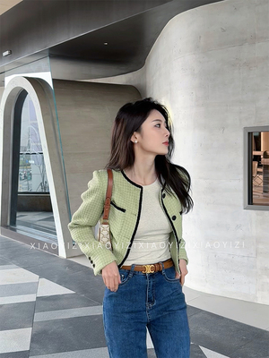 名媛浅绿色短款小香风外套气质