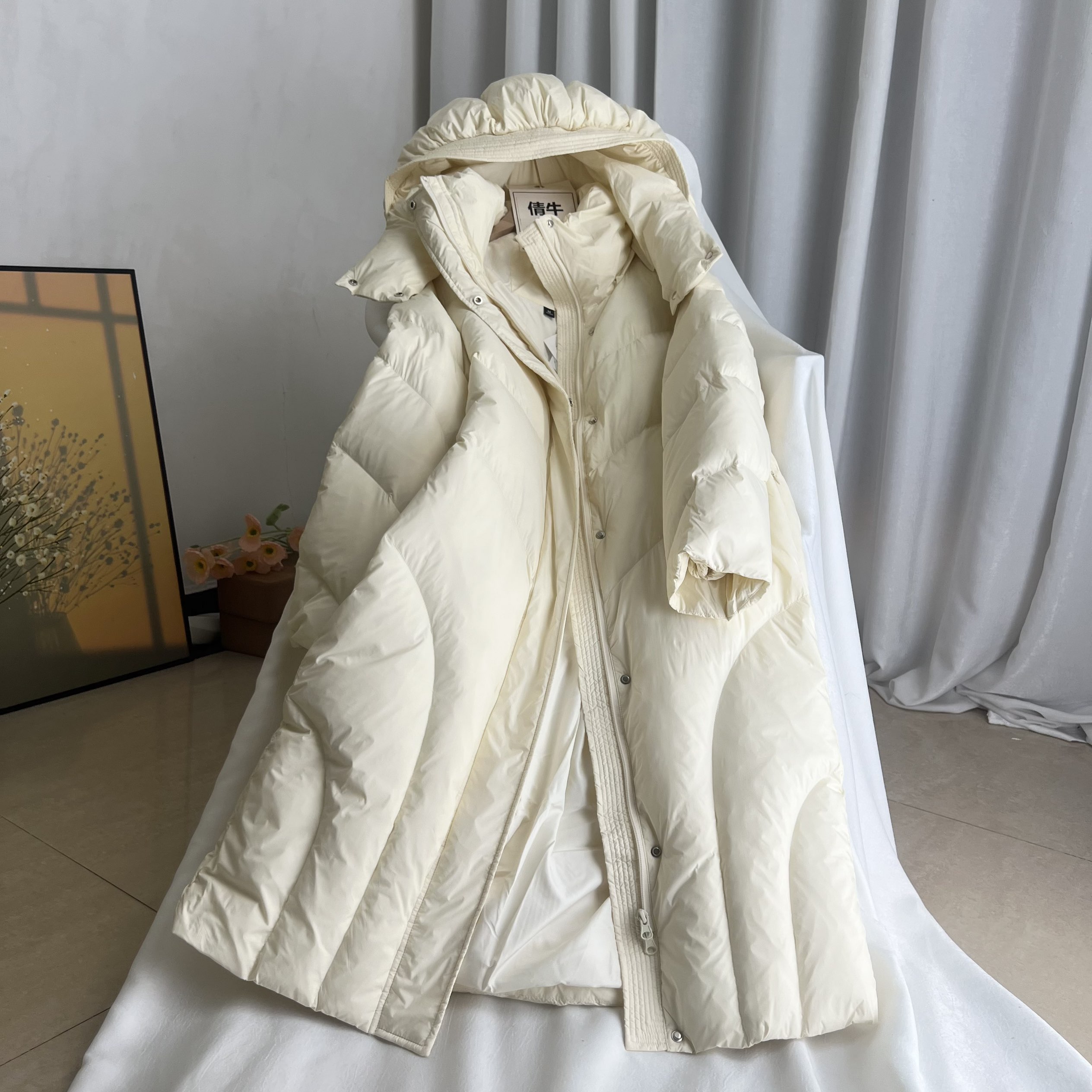 倩牛重磅】2025冬季加厚时尚高级感白色长款羽绒服女可拆卸连帽