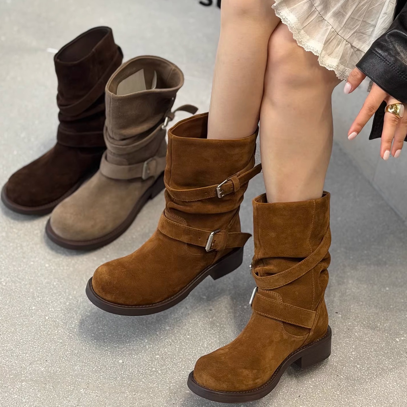 中跟粗跟套筒西部靴女磨砂皮