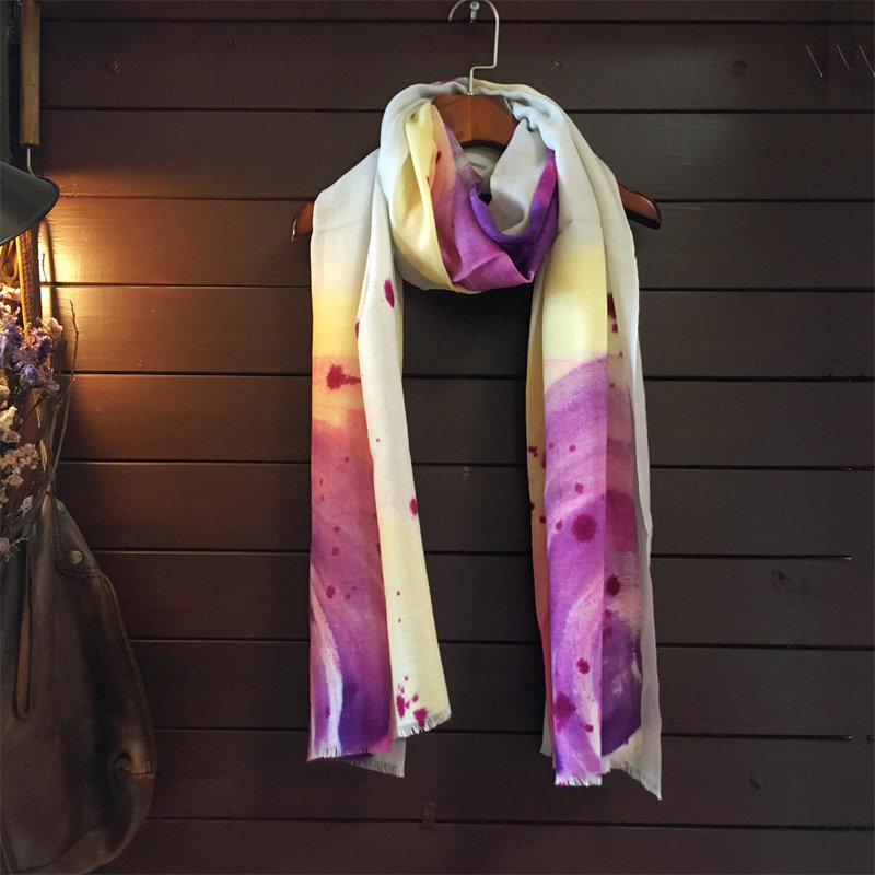 羊毛100%围巾女夏春秋冬舒适柔软高端纱巾花卉印花长方形披肩薄款