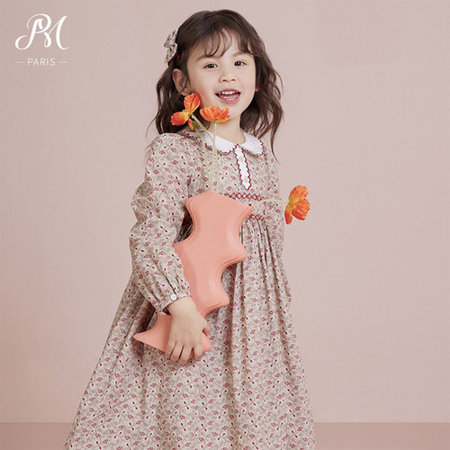 Petite Marguerite·手工缩褶绣娃娃领印花连衣裙