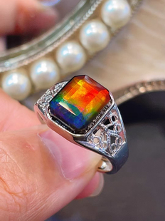 天然加拿大斑彩石戒指