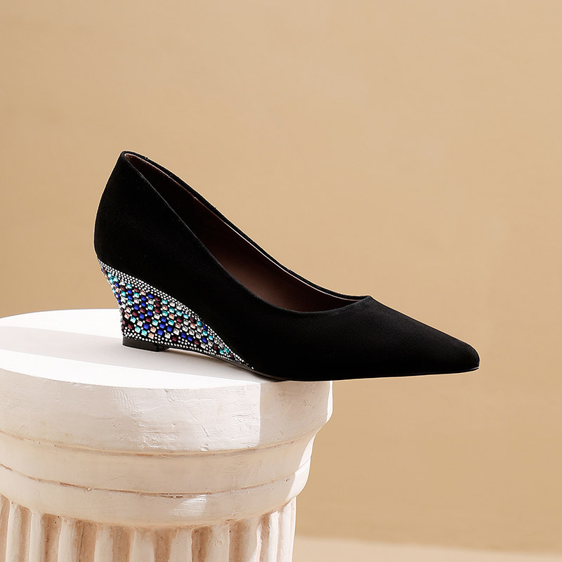 2025新款法式优雅水钻坡跟百搭高跟鞋气质尖头羊皮真皮浅口单鞋女,女鞋,浅口单鞋,淘宝优惠券,粉丝福利购,淘宝优惠卷