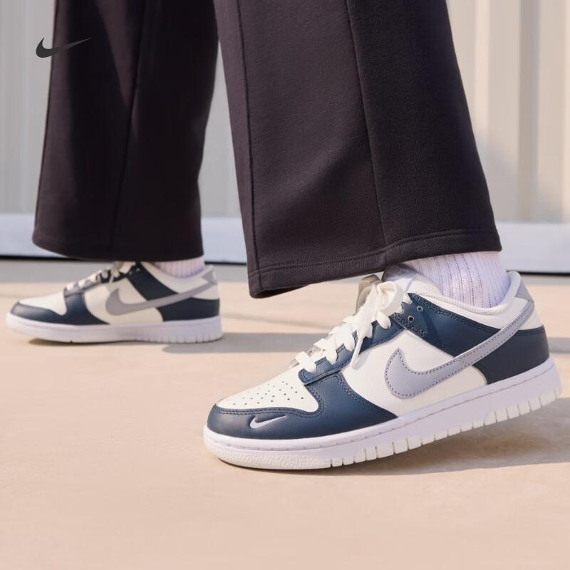 NIKE耐克女鞋 DUNK LOW舒适时尚百搭简约运动休闲板鞋HV2390-100