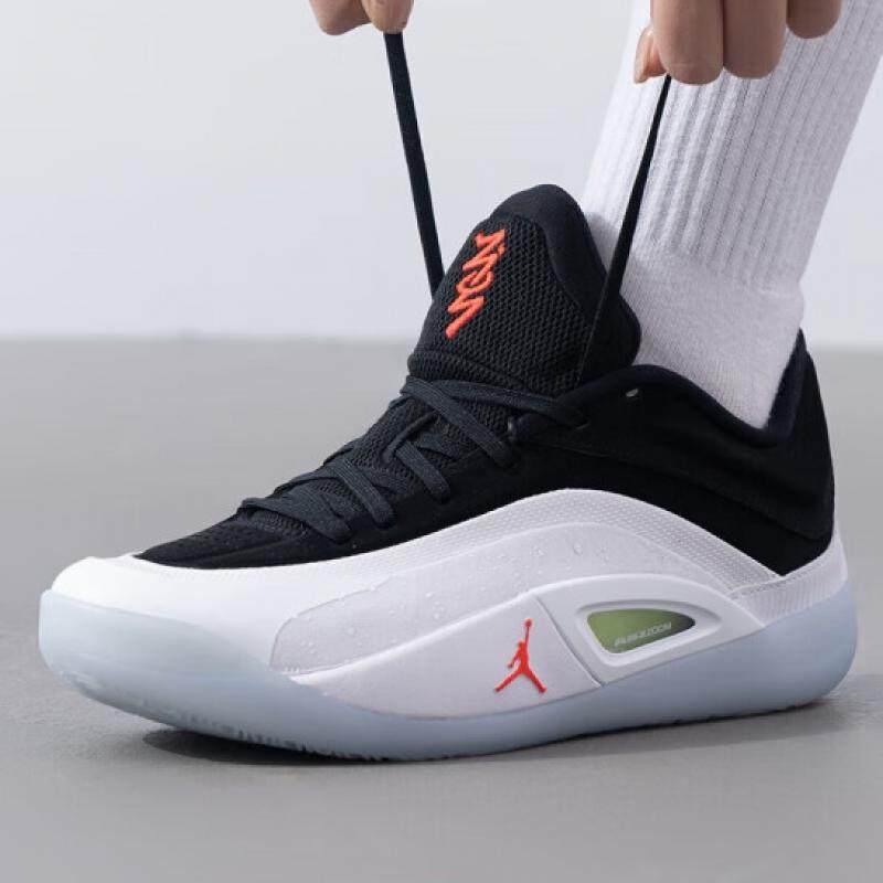 NIKE耐克大童鞋 ZION 4 舒适百搭运动休闲篮球鞋FD0588-100