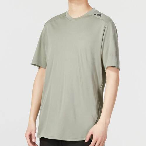 Adidas/阿迪达斯圆领短袖T恤