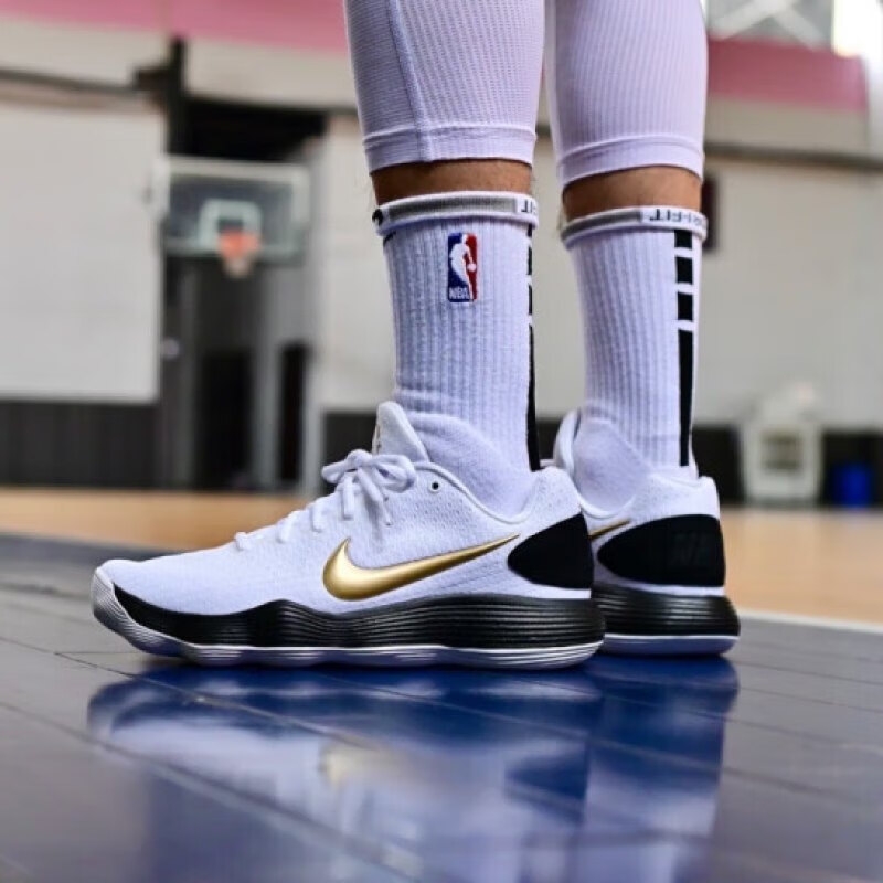 Nike/耐克运动耐磨篮球鞋